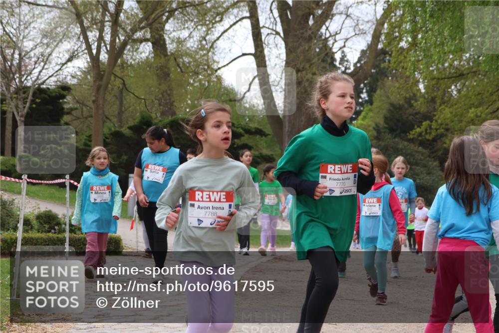 25.04.2026 - Das Zehntel Zöllner http://msf.ph/oto/9617595 25.04.2026 09:49:48 Laufen 7788, 7770 meine-sportfotos.de