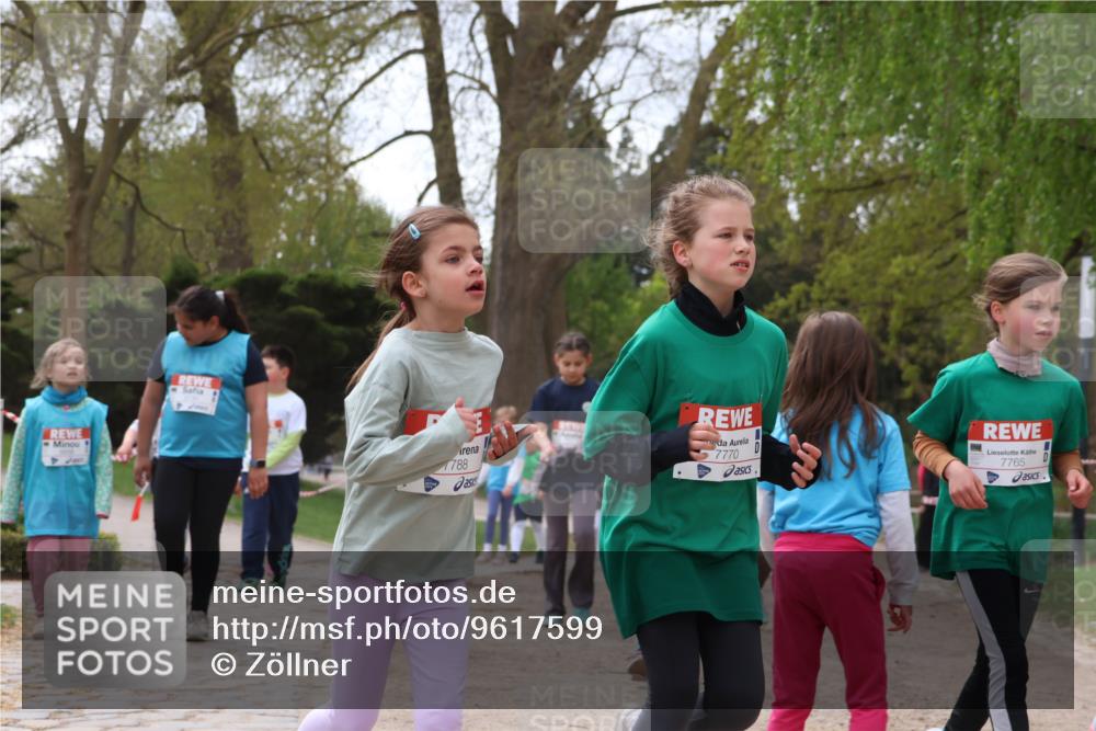 25.04.2026 - Das Zehntel Zöllner http://msf.ph/oto/9617599 25.04.2026 09:49:48 Laufen 788, 7770, 7765 meine-sportfotos.de