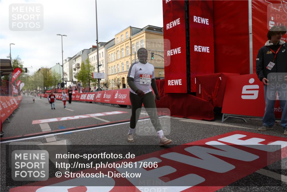 25.04.2026 - Das Zehntel Strokosch-Dieckow http://msf.ph/oto/9617606 25.04.2026 09:11:10 Ziel 1451, 1477 meine-sportfotos.de