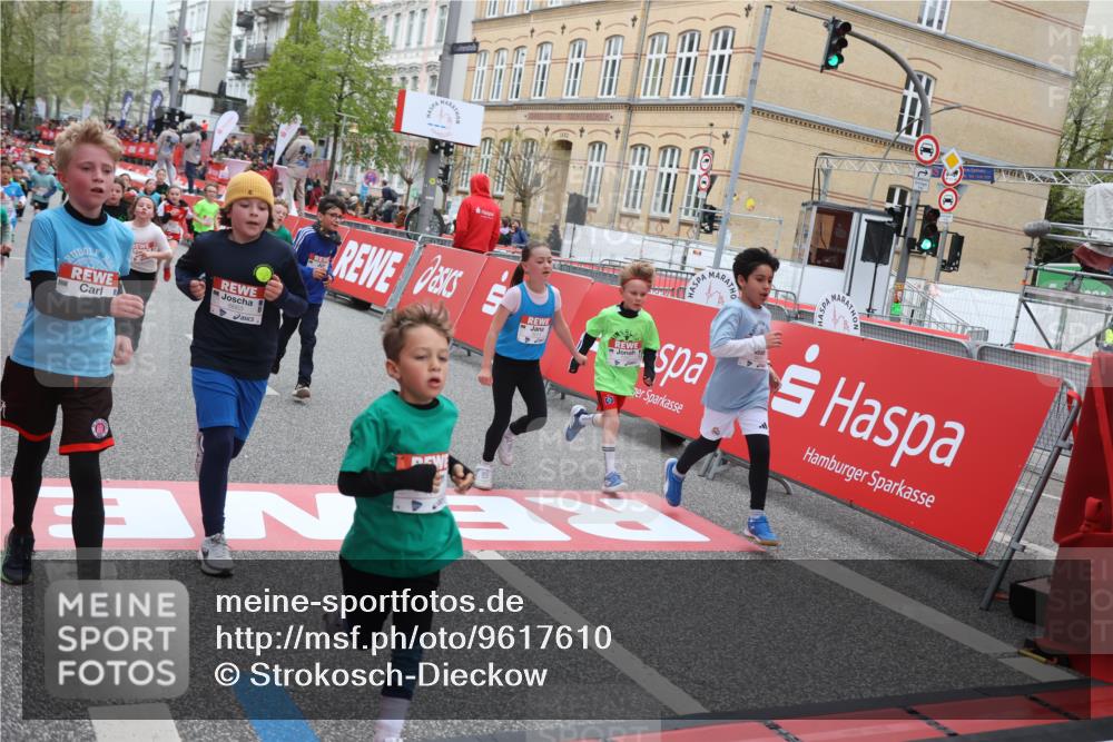 25.04.2026 - Das Zehntel Strokosch-Dieckow http://msf.ph/oto/9617610 25.04.2026 10:56:37 Ziel 5039, 5226, 5229, 5505, 5576, 5578, 5583, 5741, 5790, 5978, 6014, 6067, 6074, 6412, 6552, 6663, 6871, 6876, 6884, 6886, 6952, 6953, 7267, 7288, 7702, 7715, 7759, 7801, 7803, 7849, 7903, 7970 meine-sportfotos.de