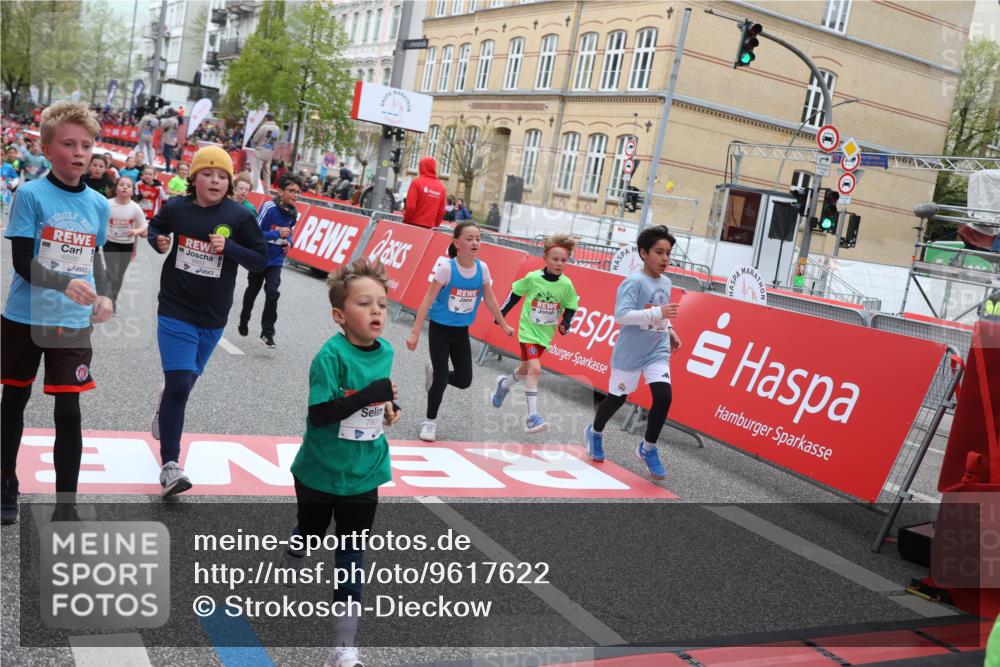 25.04.2026 - Das Zehntel Strokosch-Dieckow http://msf.ph/oto/9617622 25.04.2026 10:56:37 Ziel 5039, 5226, 5229, 5505, 5576, 5578, 5583, 5741, 5790, 5978, 6014, 6067, 6074, 6412, 6552, 6663, 6871, 6876, 6884, 6886, 6952, 6953, 7267, 7288, 7702, 7715, 7759, 7801, 7803, 7849, 7903, 7970 meine-sportfotos.de