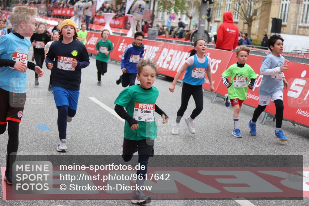 25.04.2026 - Das Zehntel Strokosch-Dieckow http://msf.ph/oto/9617642 25.04.2026 10:56:37 Ziel 5039, 5226, 5229, 5505, 5576, 5578, 5583, 5741, 5790, 5978, 6014, 6067, 6074, 6412, 6552, 6663, 6871, 6876, 6884, 6886, 6952, 6953, 7267, 7288, 7702, 7715, 7759, 7801, 7803, 7849, 7903, 7970 meine-sportfotos.de