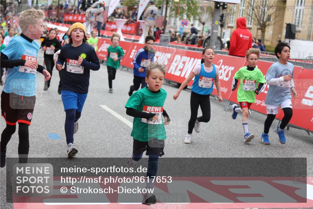 25.04.2026 - Das Zehntel Strokosch-Dieckow http://msf.ph/oto/9617653 25.04.2026 10:56:37 Ziel 5039, 5226, 5229, 5505, 5576, 5578, 5583, 5741, 5790, 5978, 6014, 6067, 6074, 6412, 6552, 6663, 6871, 6876, 6884, 6886, 6952, 6953, 7267, 7288, 7702, 7715, 7759, 7801, 7803, 7849, 7903, 7970 meine-sportfotos.de
