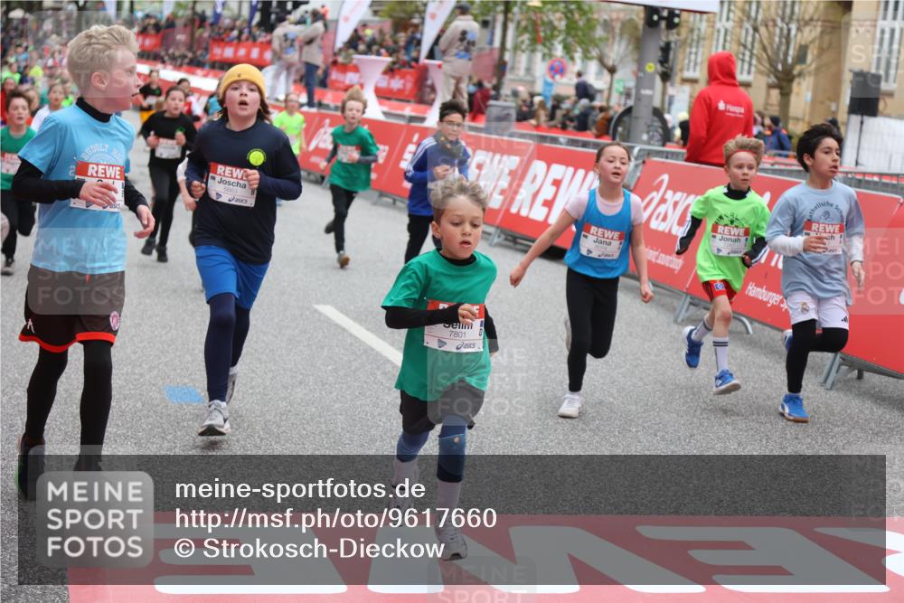 25.04.2026 - Das Zehntel Strokosch-Dieckow http://msf.ph/oto/9617660 25.04.2026 10:56:37 Ziel 5039, 5226, 5229, 5505, 5576, 5578, 5583, 5741, 5790, 5978, 6014, 6067, 6074, 6412, 6552, 6663, 6871, 6876, 6884, 6886, 6952, 6953, 7267, 7288, 7702, 7715, 7759, 7801, 7803, 7849, 7903, 7970 meine-sportfotos.de