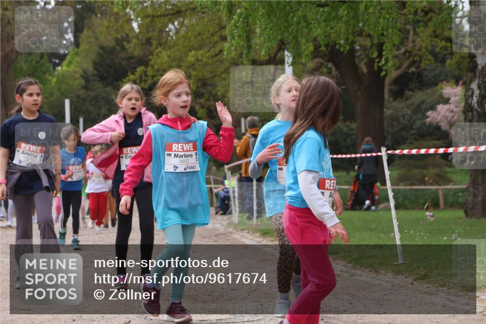 25.04.2026 - Das Zehntel Zöllner http://msf.ph/oto/9617674 25.04.2026 09:49:51 Laufen 5560, 5652 meine-sportfotos.de