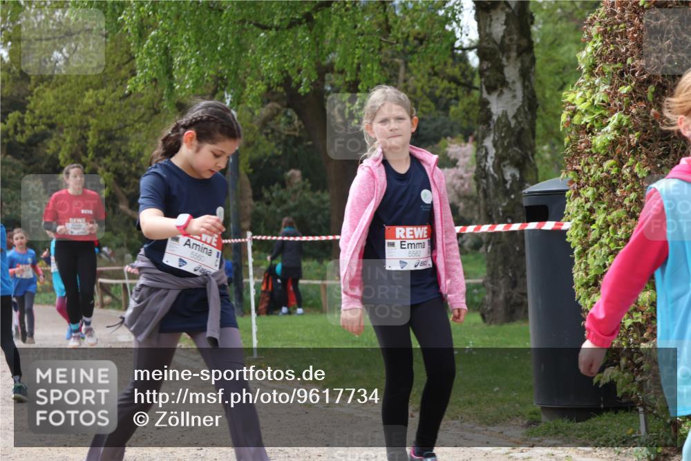 25.04.2026 - Das Zehntel Zöllner http://msf.ph/oto/9617734 25.04.2026 09:49:54 Laufen 5660, 5562, 250 meine-sportfotos.de