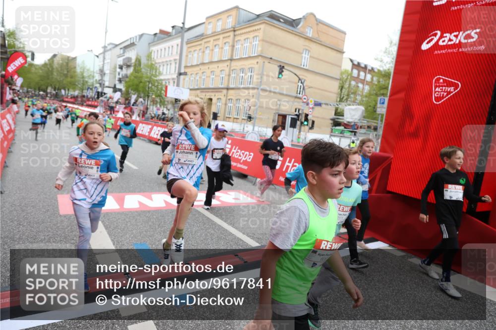 25.04.2026 - Das Zehntel Strokosch-Dieckow http://msf.ph/oto/9617841 25.04.2026 10:56:33 Ziel 5226, 5420, 5443, 5505, 5576, 5578, 5583, 5696, 5741, 5790, 5978, 6010, 6014, 6025, 6067, 6552, 6871, 6876, 6884, 6952, 6953, 6965, 6999, 7115, 7132, 7228, 7518, 7702, 7715, 7759, 7835, 7849, 7903, 7970 meine-sportfotos.de