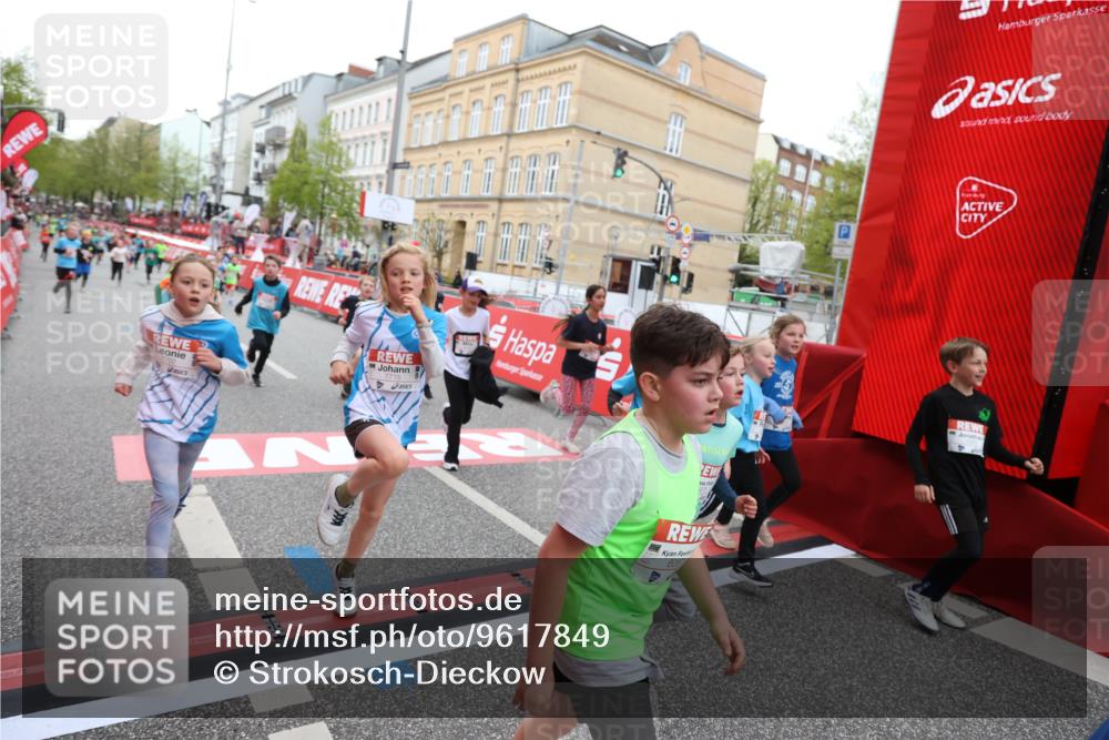 25.04.2026 - Das Zehntel Strokosch-Dieckow http://msf.ph/oto/9617849 25.04.2026 10:56:33 Ziel 5226, 5420, 5443, 5505, 5576, 5578, 5583, 5696, 5741, 5790, 5978, 6010, 6014, 6025, 6067, 6552, 6871, 6876, 6884, 6952, 6953, 6965, 6999, 7115, 7132, 7228, 7518, 7702, 7715, 7759, 7835, 7849, 7903, 7970 meine-sportfotos.de