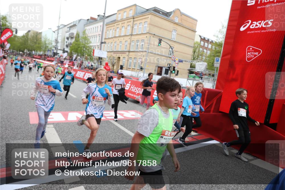 25.04.2026 - Das Zehntel Strokosch-Dieckow http://msf.ph/oto/9617858 25.04.2026 10:56:33 Ziel 5226, 5420, 5443, 5505, 5576, 5578, 5583, 5696, 5741, 5790, 5978, 6010, 6014, 6025, 6067, 6552, 6871, 6876, 6884, 6952, 6953, 6965, 6999, 7115, 7132, 7228, 7518, 7702, 7715, 7759, 7835, 7849, 7903, 7970 meine-sportfotos.de