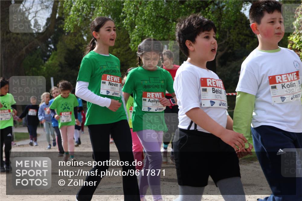 25.04.2026 - Das Zehntel Zöllner http://msf.ph/oto/9617871 25.04.2026 09:49:59 Laufen 5851, 11, 5853, 5074, 5082 meine-sportfotos.de