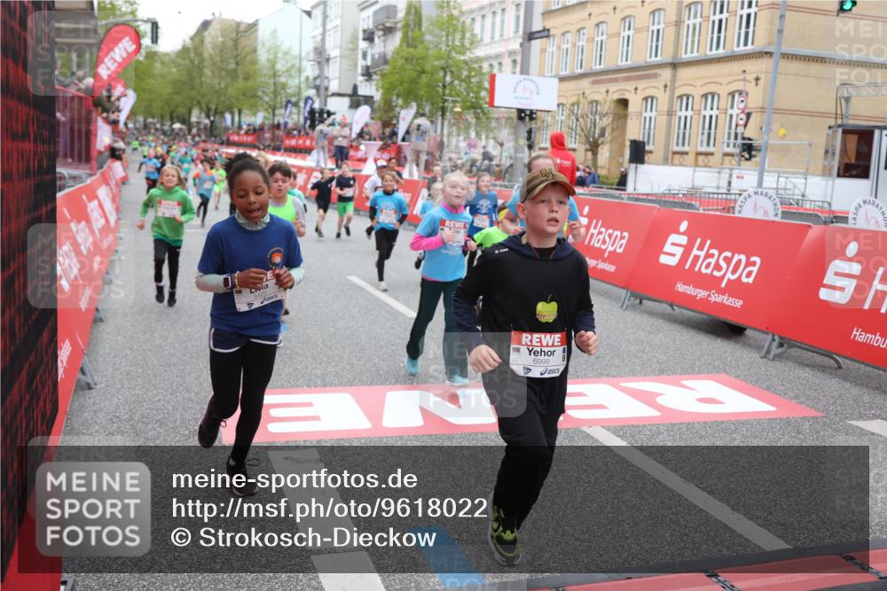25.04.2026 - Das Zehntel Strokosch-Dieckow http://msf.ph/oto/9618022 25.04.2026 10:56:30 Ziel 5099, 5226, 5367, 5420, 5443, 5505, 5696, 5721, 5756, 5791, 6010, 6025, 6067, 6093, 6586, 6884, 6952, 6953, 6965, 6999, 7115, 7132, 7228, 7518, 7759, 7835, 7849, 7879, 7903, 7970 meine-sportfotos.de