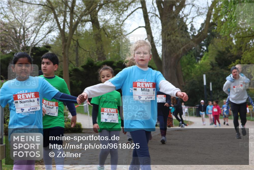 25.04.2026 - Das Zehntel Zöllner http://msf.ph/oto/9618025 25.04.2026 09:50:06 Laufen 6832, 5863, 5849, 2, 6836 meine-sportfotos.de