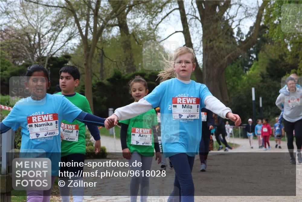 25.04.2026 - Das Zehntel Zöllner http://msf.ph/oto/9618028 25.04.2026 09:50:06 Laufen 6832, 5863, 5849, 6836 meine-sportfotos.de