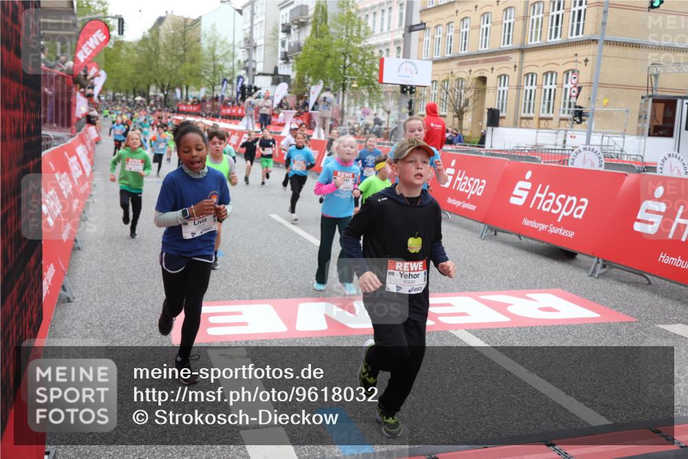 25.04.2026 - Das Zehntel Strokosch-Dieckow http://msf.ph/oto/9618032 25.04.2026 10:56:30 Ziel 5099, 5226, 5367, 5420, 5443, 5505, 5696, 5721, 5756, 5791, 6010, 6025, 6067, 6093, 6586, 6884, 6952, 6953, 6965, 6999, 7115, 7132, 7228, 7518, 7759, 7835, 7849, 7879, 7903, 7970 meine-sportfotos.de