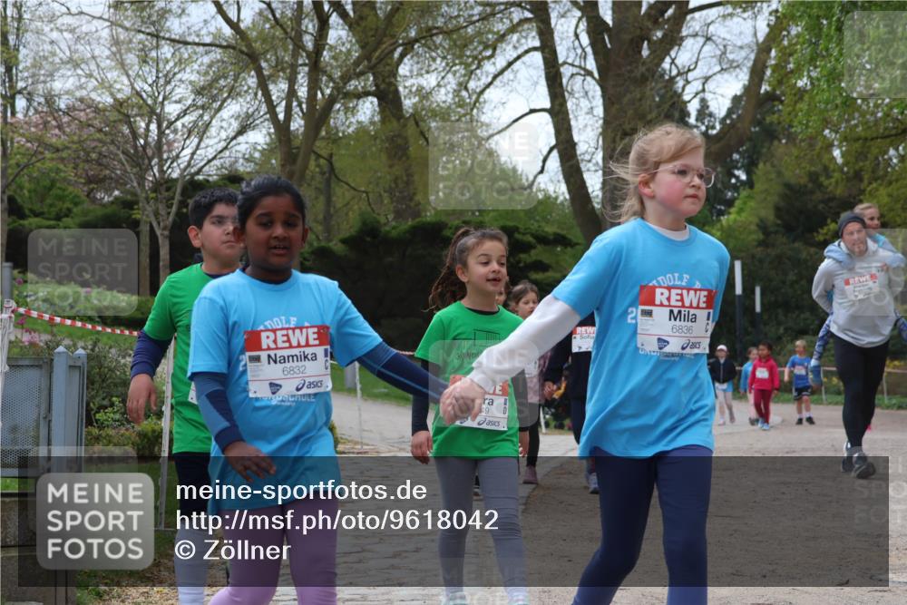 25.04.2026 - Das Zehntel Zöllner http://msf.ph/oto/9618042 25.04.2026 09:50:06 Laufen 6832, 6836, 49 meine-sportfotos.de