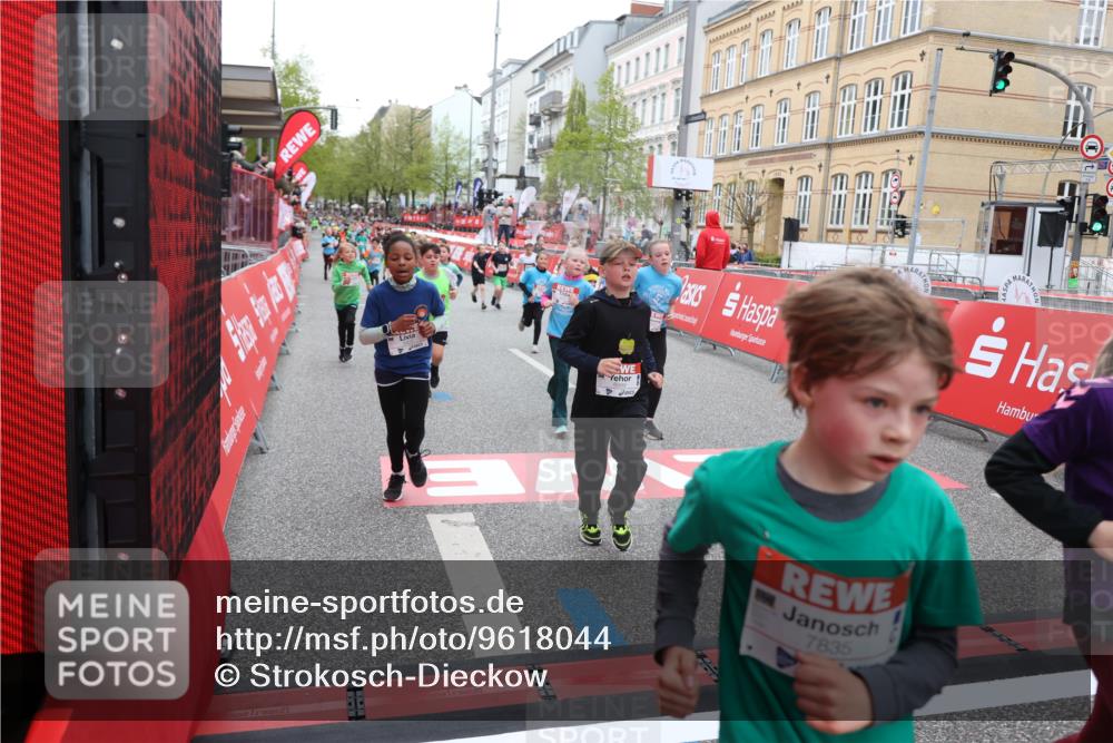 25.04.2026 - Das Zehntel Strokosch-Dieckow http://msf.ph/oto/9618044 25.04.2026 10:56:30 Ziel 5099, 5226, 5367, 5420, 5443, 5505, 5696, 5721, 5756, 5791, 6010, 6025, 6067, 6093, 6586, 6884, 6952, 6953, 6965, 6999, 7115, 7132, 7228, 7518, 7759, 7835, 7849, 7879, 7903, 7970 meine-sportfotos.de