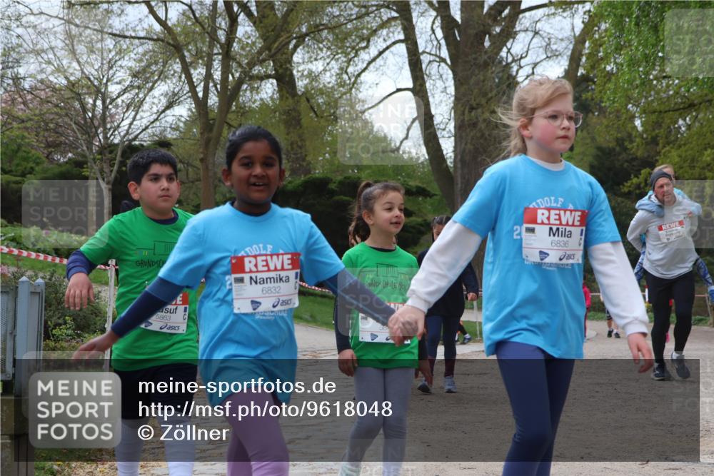 25.04.2026 - Das Zehntel Zöllner http://msf.ph/oto/9618048 25.04.2026 09:50:07 Laufen 5863, 6832, 58, 6836 meine-sportfotos.de