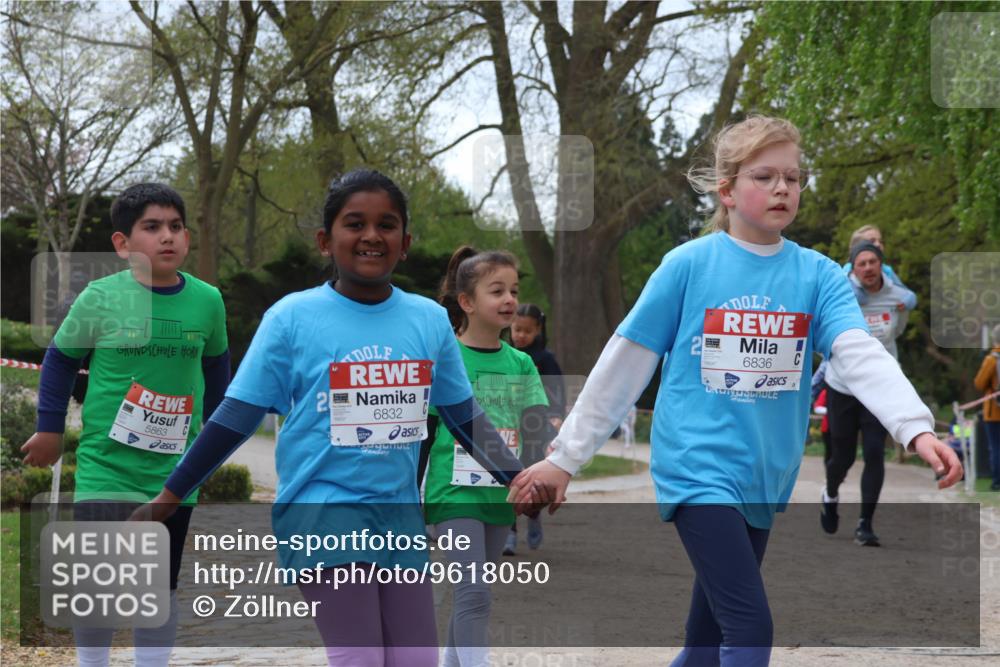 25.04.2026 - Das Zehntel Zöllner http://msf.ph/oto/9618050 25.04.2026 09:50:07 Laufen 5863, 6832, 6836 meine-sportfotos.de