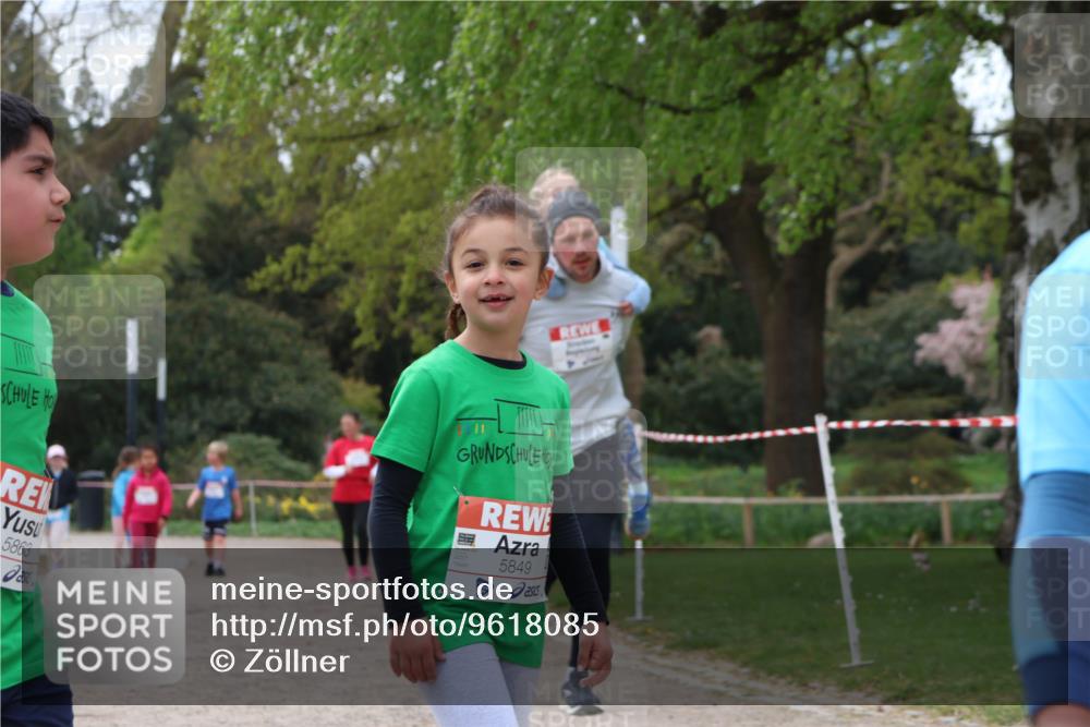 25.04.2026 - Das Zehntel Zöllner http://msf.ph/oto/9618085 25.04.2026 09:50:08 Laufen 5863, 5849 meine-sportfotos.de