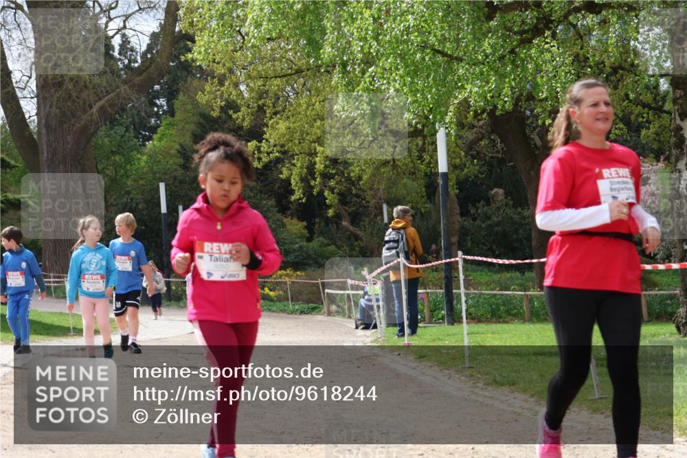 25.04.2026 - Das Zehntel Zöllner http://msf.ph/oto/9618244 25.04.2026 09:50:21 Laufen 5050 meine-sportfotos.de