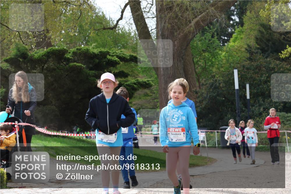 25.04.2026 - Das Zehntel Zöllner http://msf.ph/oto/9618313 25.04.2026 09:50:24 Laufen 6862, 10, 6828 meine-sportfotos.de