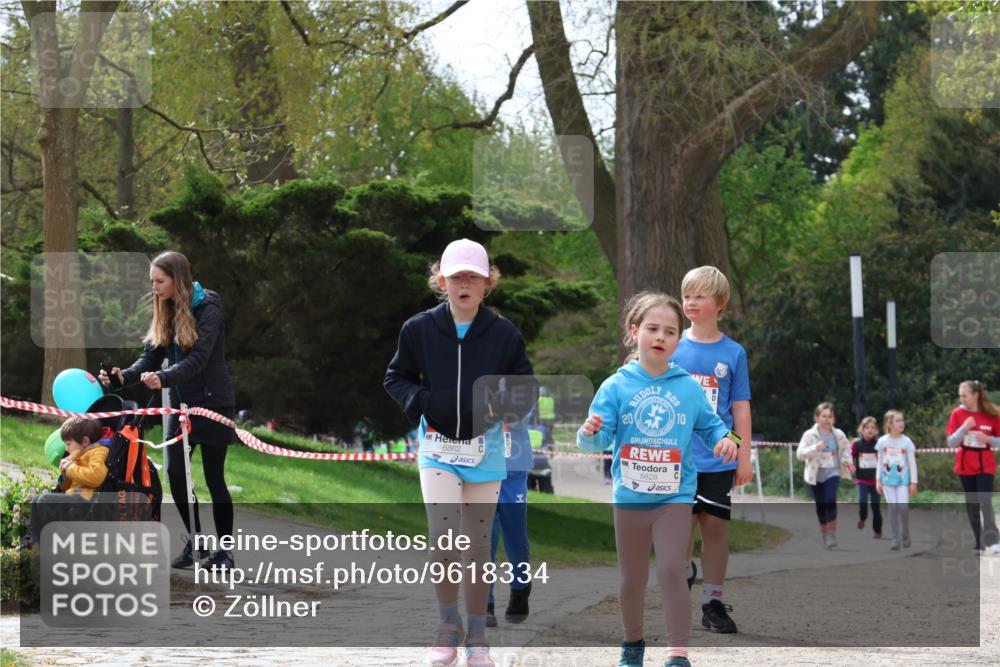 25.04.2026 - Das Zehntel Zöllner http://msf.ph/oto/9618334 25.04.2026 09:50:25 Laufen 6862, 20, 6828, 10, 129 meine-sportfotos.de