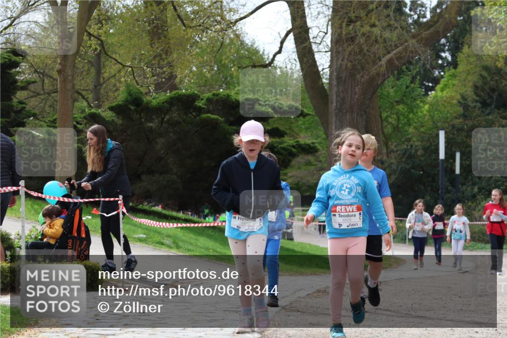 25.04.2026 - Das Zehntel Zöllner http://msf.ph/oto/9618344 25.04.2026 09:50:25 Laufen 6862, 20, 6828, 10 meine-sportfotos.de