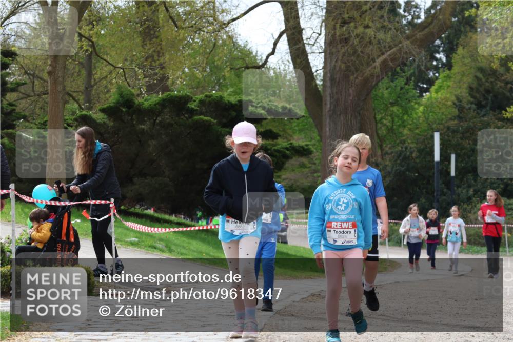 25.04.2026 - Das Zehntel Zöllner http://msf.ph/oto/9618347 25.04.2026 09:50:25 Laufen 6862, 200, 6828, 10 meine-sportfotos.de