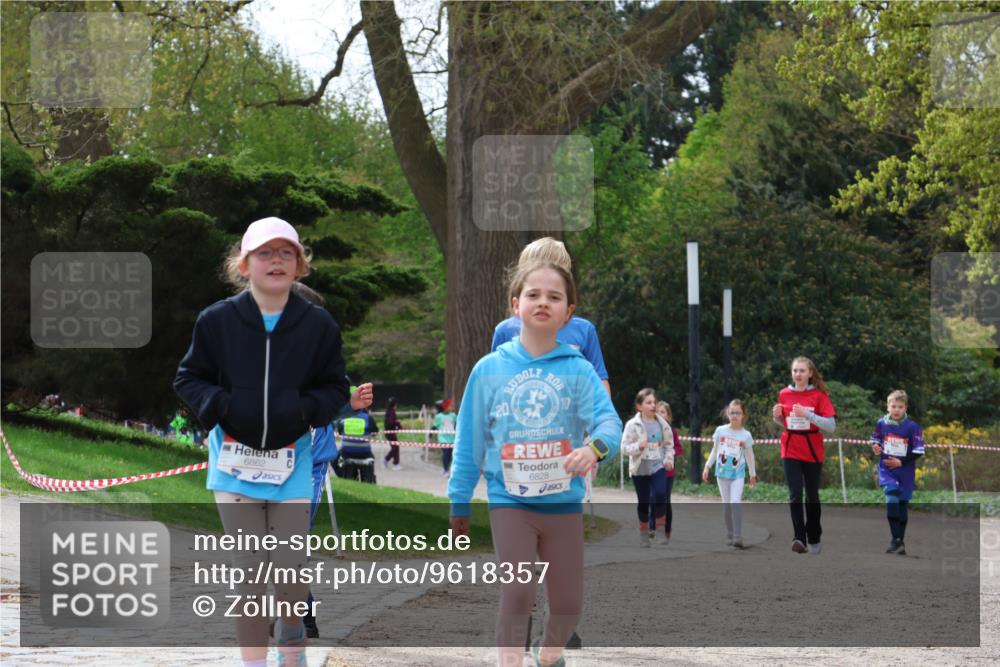 25.04.2026 - Das Zehntel Zöllner http://msf.ph/oto/9618357 25.04.2026 09:50:26 Laufen 6862, 20, 6828, 10 meine-sportfotos.de