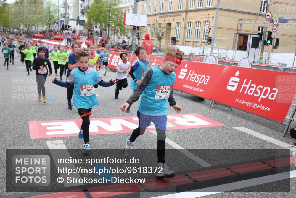 25.04.2026 - Das Zehntel Strokosch-Dieckow http://msf.ph/oto/9618372 25.04.2026 10:56:25 Ziel 5099, 5195, 5274, 5364, 5367, 5405, 5493, 5494, 5549, 5553, 5696, 5697, 5721, 5756, 5791, 6093, 6152, 6526, 6586, 6813, 7092, 7149, 7161, 7308, 7466, 7543, 7679, 7875, 7879 meine-sportfotos.de