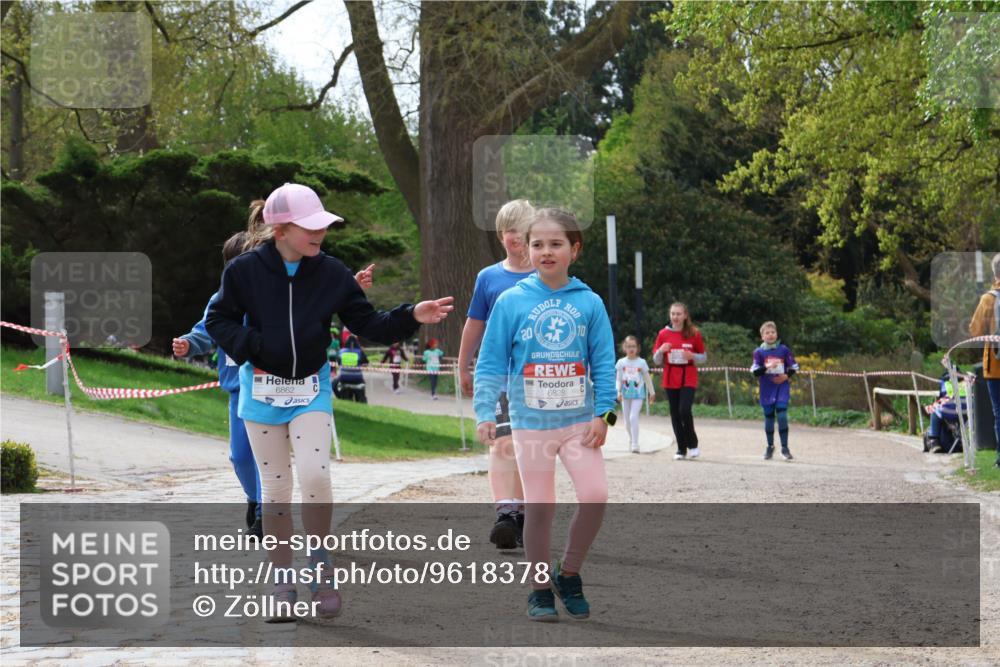 25.04.2026 - Das Zehntel Zöllner http://msf.ph/oto/9618378 25.04.2026 09:50:27 Laufen 6862, 20, 6828, 10 meine-sportfotos.de