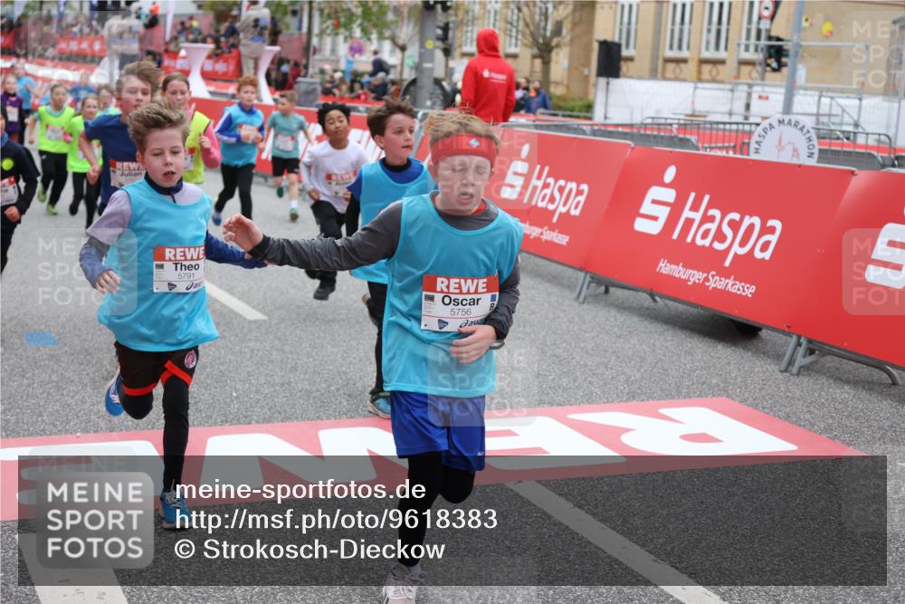 25.04.2026 - Das Zehntel Strokosch-Dieckow http://msf.ph/oto/9618383 25.04.2026 10:56:24 Ziel 5099, 5195, 5274, 5364, 5367, 5381, 5405, 5493, 5494, 5549, 5553, 5697, 5721, 5756, 5791, 6093, 6152, 6526, 6586, 6813, 7092, 7149, 7161, 7244, 7308, 7466, 7543, 7679, 7875, 7879, 8009 meine-sportfotos.de