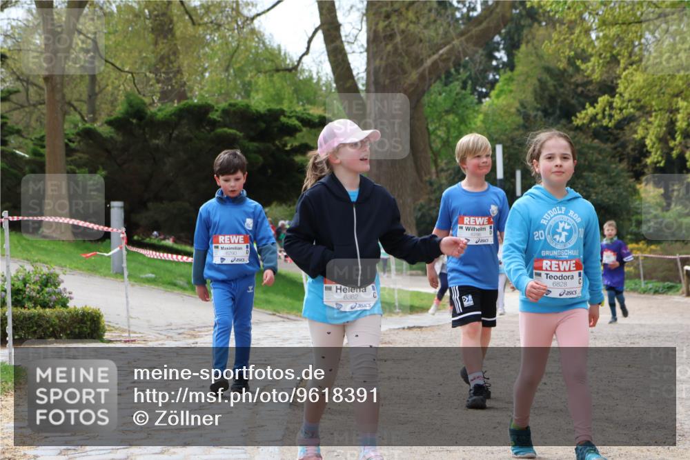 25.04.2026 - Das Zehntel Zöllner http://msf.ph/oto/9618391 25.04.2026 09:50:28 Laufen 6290, 6862, 6286, 20, 6828 meine-sportfotos.de