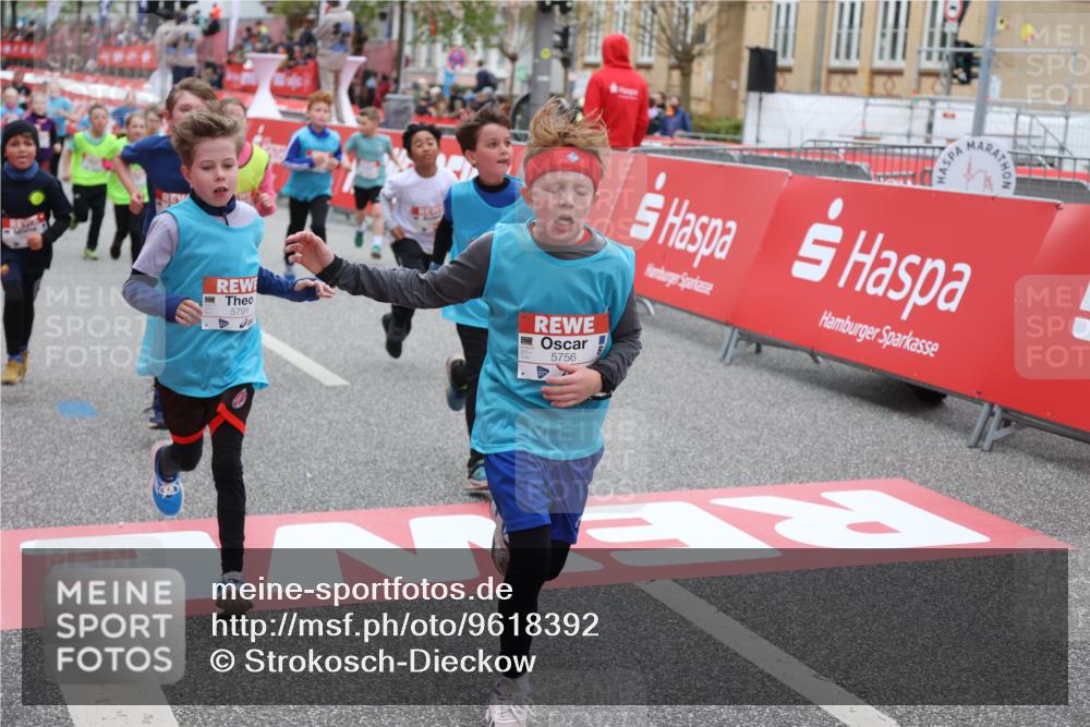 25.04.2026 - Das Zehntel Strokosch-Dieckow http://msf.ph/oto/9618392 25.04.2026 10:56:24 Ziel 5099, 5195, 5274, 5364, 5367, 5381, 5405, 5493, 5494, 5549, 5553, 5697, 5721, 5756, 5791, 6093, 6152, 6526, 6586, 6813, 7092, 7149, 7161, 7244, 7308, 7466, 7543, 7679, 7875, 7879, 8009 meine-sportfotos.de