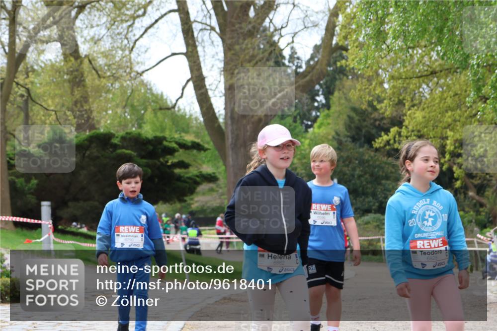 25.04.2026 - Das Zehntel Zöllner http://msf.ph/oto/9618401 25.04.2026 09:50:29 Laufen 6290, 6862, 20, 6828, 10 meine-sportfotos.de