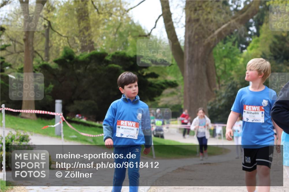 25.04.2026 - Das Zehntel Zöllner http://msf.ph/oto/9618412 25.04.2026 09:50:30 Laufen 6290, 6286 meine-sportfotos.de