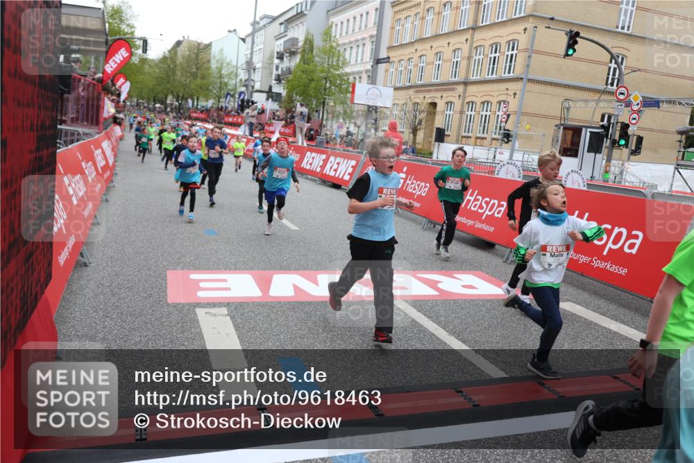 25.04.2026 - Das Zehntel Strokosch-Dieckow http://msf.ph/oto/9618463 25.04.2026 10:56:23 Ziel 5195, 5274, 5364, 5381, 5405, 5493, 5494, 5549, 5553, 5697, 5721, 5756, 5791, 6093, 6152, 6526, 6813, 7092, 7149, 7161, 7244, 7308, 7466, 7543, 7679, 7875, 7879, 8009 meine-sportfotos.de