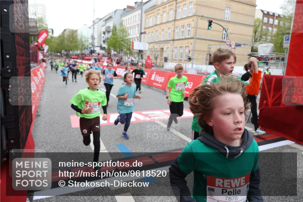 25.04.2026 - Das Zehntel Strokosch-Dieckow http://msf.ph/oto/9618520 25.04.2026 10:56:22 Ziel 5195, 5274, 5364, 5381, 5405, 5493, 5494, 5549, 5553, 5697, 5756, 6152, 6526, 6813, 7092, 7149, 7161, 7244, 7308, 7466, 7543, 7679, 7875, 7879, 8009 meine-sportfotos.de