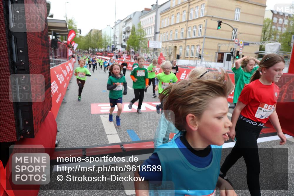 25.04.2026 - Das Zehntel Strokosch-Dieckow http://msf.ph/oto/9618589 25.04.2026 10:56:21 Ziel 5034, 5035, 5195, 5274, 5364, 5381, 5405, 5493, 5494, 5549, 5553, 5697, 6152, 6433, 6526, 6677, 6813, 7092, 7149, 7161, 7244, 7308, 7466, 7543, 7679, 7875, 8009 meine-sportfotos.de