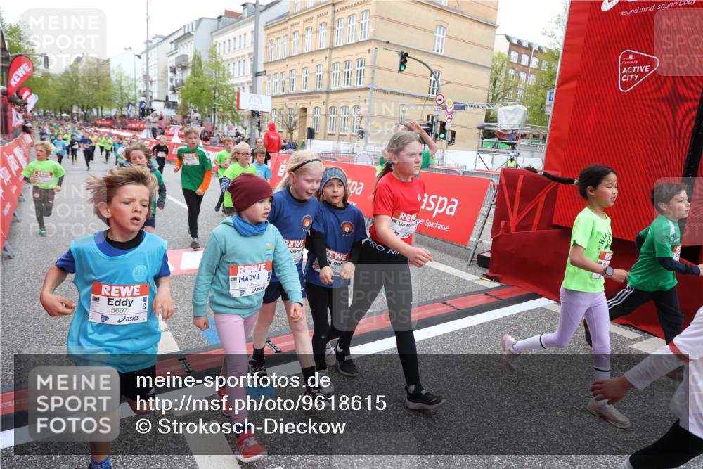 25.04.2026 - Das Zehntel Strokosch-Dieckow http://msf.ph/oto/9618615 25.04.2026 10:56:20 Ziel 5034, 5035, 5274, 5364, 5381, 5405, 5493, 5549, 5553, 5697, 6152, 6433, 6526, 6677, 6813, 6954, 7019, 7092, 7149, 7161, 7240, 7244, 7308, 7466, 7543, 7875, 8009 meine-sportfotos.de