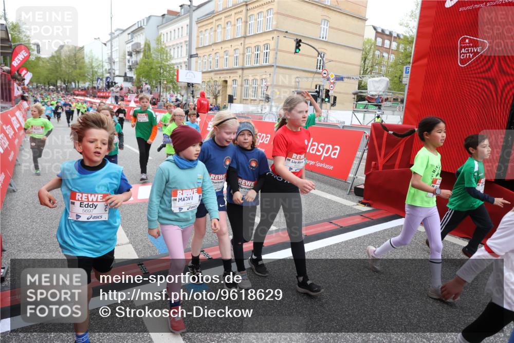 25.04.2026 - Das Zehntel Strokosch-Dieckow http://msf.ph/oto/9618629 25.04.2026 10:56:20 Ziel 5034, 5035, 5274, 5364, 5381, 5405, 5493, 5549, 5553, 5697, 6152, 6433, 6526, 6677, 6813, 6954, 7019, 7092, 7149, 7161, 7240, 7244, 7308, 7466, 7543, 7875, 8009 meine-sportfotos.de