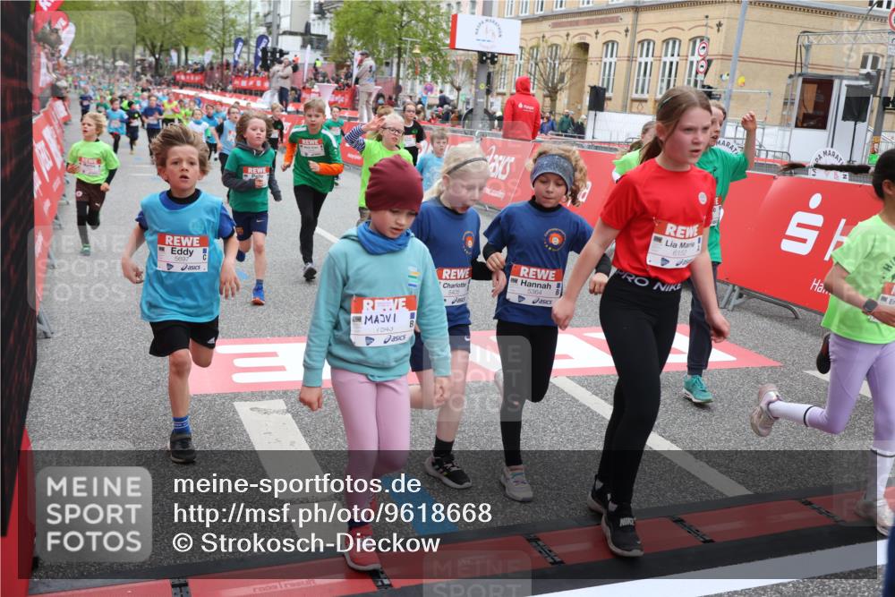 25.04.2026 - Das Zehntel Strokosch-Dieckow http://msf.ph/oto/9618668 25.04.2026 10:56:20 Ziel 5034, 5035, 5274, 5364, 5381, 5405, 5493, 5549, 5553, 5697, 6152, 6433, 6526, 6677, 6813, 6954, 7019, 7092, 7149, 7161, 7240, 7244, 7308, 7466, 7543, 7875, 8009 meine-sportfotos.de