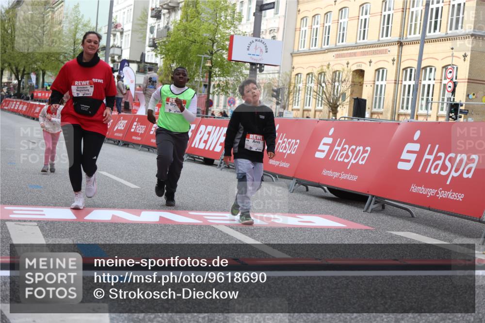 25.04.2026 - Das Zehntel Strokosch-Dieckow http://msf.ph/oto/9618690 25.04.2026 09:12:01 Ziel 1230, 1391, 1801, 2557, 3280, 3586 meine-sportfotos.de