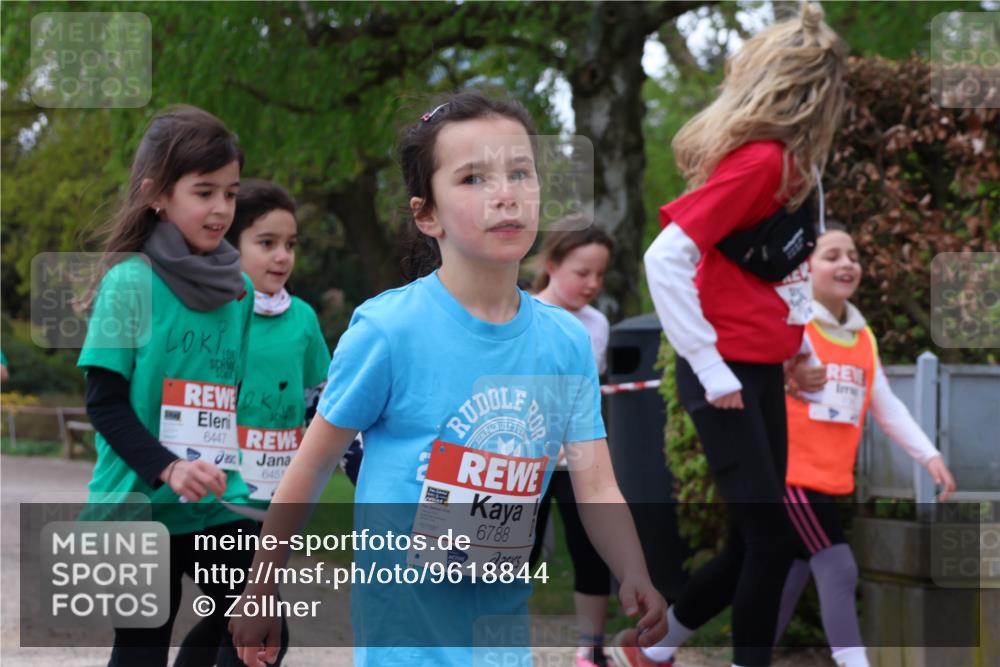 25.04.2026 - Das Zehntel Zöllner http://msf.ph/oto/9618844 25.04.2026 09:51:19 Laufen 6447, 6451, 6788, 6788 meine-sportfotos.de