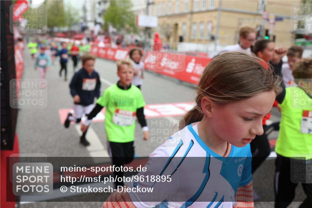 25.04.2026 - Das Zehntel Strokosch-Dieckow http://msf.ph/oto/9618895 25.04.2026 10:56:15 Ziel 5034, 5035, 5095, 5207, 5261, 5263, 5288, 5498, 5660, 6034, 6374, 6433, 6545, 6677, 6905, 6954, 7019, 7090, 7240, 7701, 7722, 7843, 8000 meine-sportfotos.de