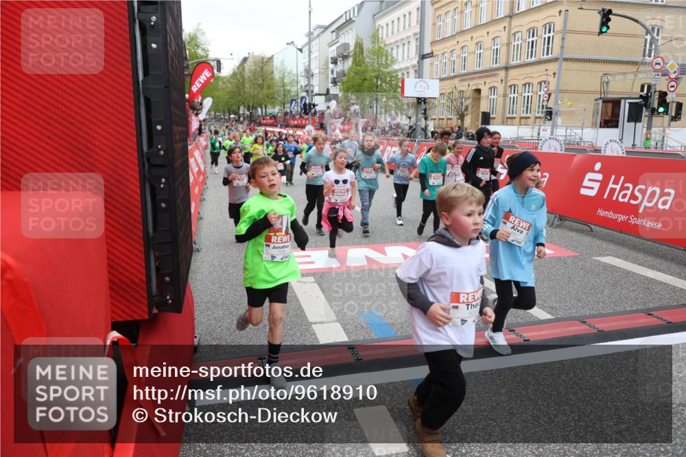 25.04.2026 - Das Zehntel Strokosch-Dieckow http://msf.ph/oto/9618910 25.04.2026 11:00:49 Ziel 5026, 5075, 5078, 5164, 5238, 5402, 5429, 5460, 5860, 6257, 6261, 6387, 6427, 6556, 6608, 6643, 6654, 6661, 6671, 6742, 7033, 7057, 7066, 7078, 7112, 7235, 7241, 7330, 7371, 7372, 7384, 7535, 7559, 7644, 7657, 7761 meine-sportfotos.de
