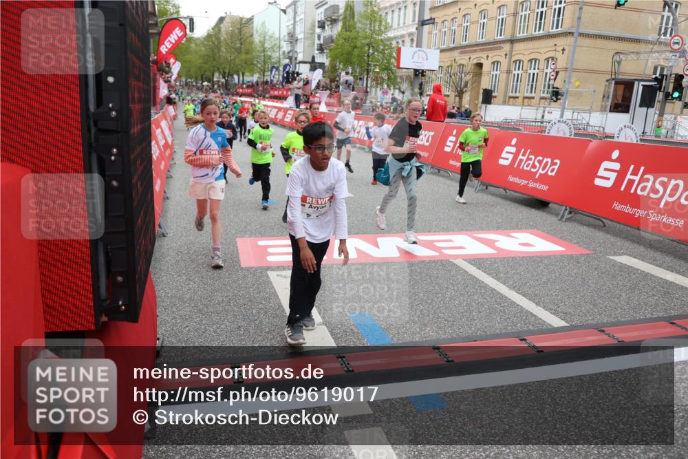 25.04.2026 - Das Zehntel Strokosch-Dieckow http://msf.ph/oto/9619017 25.04.2026 10:56:13 Ziel 5034, 5035, 5095, 5207, 5261, 5263, 5288, 5498, 5660, 5990, 6006, 6034, 6374, 6433, 6545, 6677, 6905, 6954, 7019, 7090, 7240, 7701, 7722, 7843, 8000 meine-sportfotos.de