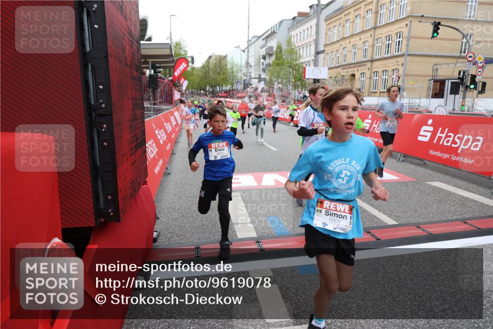 25.04.2026 - Das Zehntel Strokosch-Dieckow http://msf.ph/oto/9619078 25.04.2026 10:56:11 Ziel 5095, 5207, 5261, 5263, 5288, 5497, 5498, 5521, 5660, 5926, 5990, 6006, 6034, 6374, 6545, 6905, 6973, 7090, 7200, 7258, 7701, 7722, 7843, 8000 meine-sportfotos.de