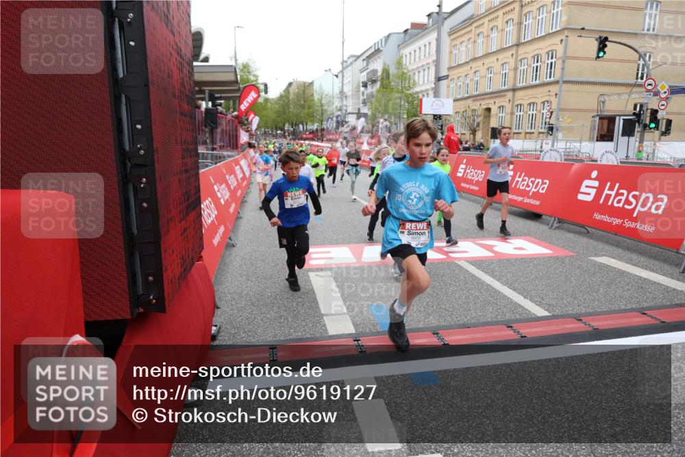 25.04.2026 - Das Zehntel Strokosch-Dieckow http://msf.ph/oto/9619127 25.04.2026 10:56:11 Ziel 5095, 5207, 5261, 5263, 5288, 5497, 5498, 5521, 5660, 5926, 5990, 6006, 6034, 6374, 6545, 6905, 6973, 7090, 7200, 7258, 7701, 7722, 7843, 8000 meine-sportfotos.de