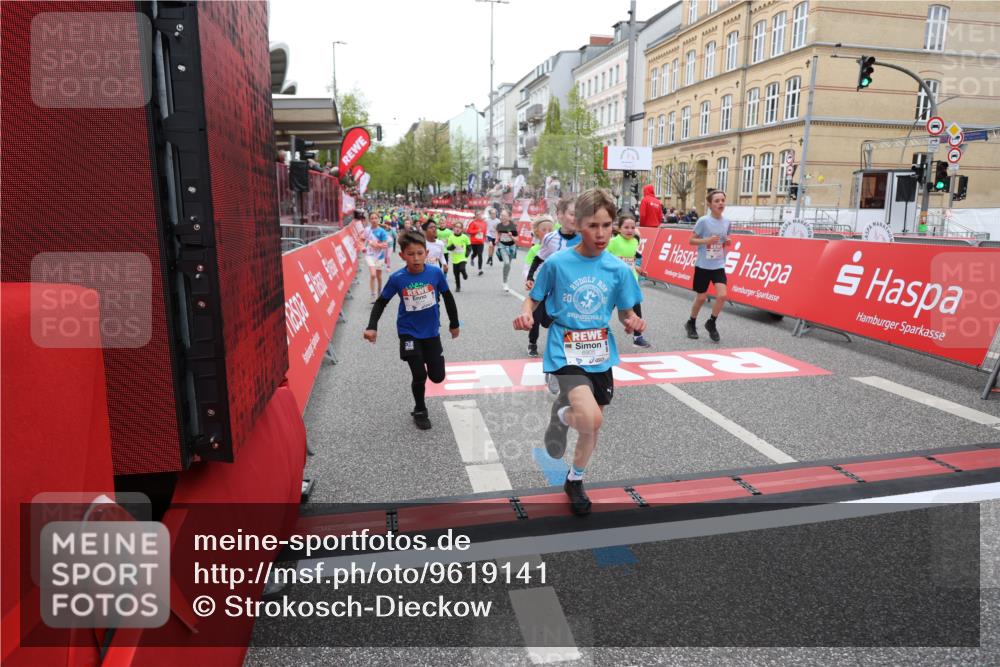 25.04.2026 - Das Zehntel Strokosch-Dieckow http://msf.ph/oto/9619141 25.04.2026 10:56:11 Ziel 5095, 5207, 5261, 5263, 5288, 5497, 5498, 5521, 5660, 5926, 5990, 6006, 6034, 6374, 6545, 6905, 6973, 7090, 7200, 7258, 7701, 7722, 7843, 8000 meine-sportfotos.de